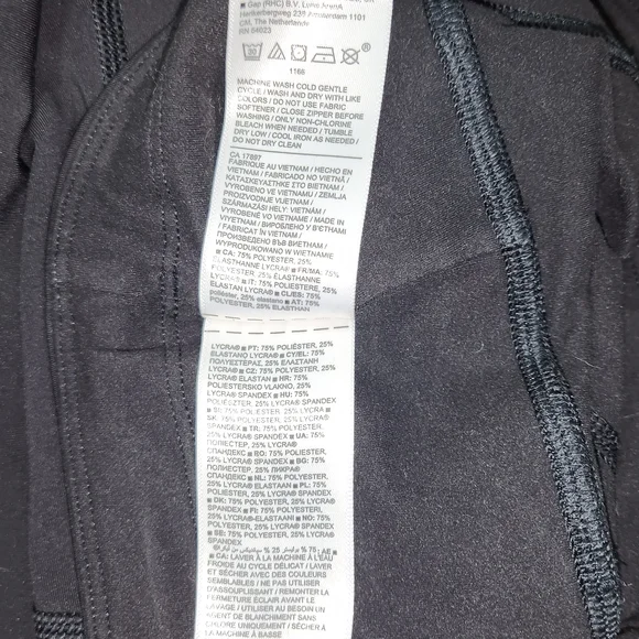 ATHLETA || Black Ankle Cropped Leggings - Picture 9 of 10